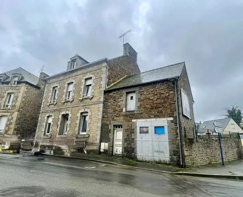 ENSEMBLE IMMOBILIER À PLÉNÉE-JUGON - Photo 1