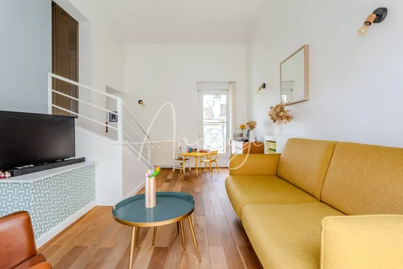 BORDEAUX ORNANO IMMEUBLE D'HABITATION IDÉAL INVESTISSEMENT LOCATIF OU COLOCATION - Photo 1