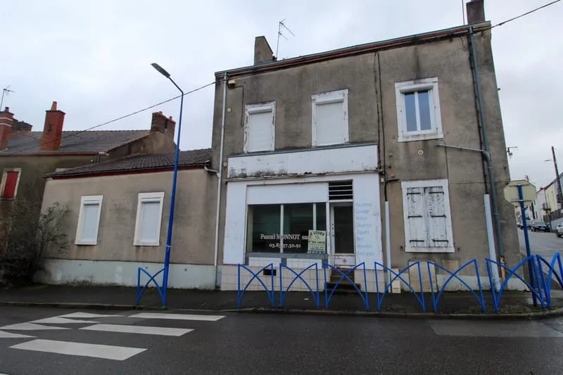 Immeuble 259 m² - Photo 1