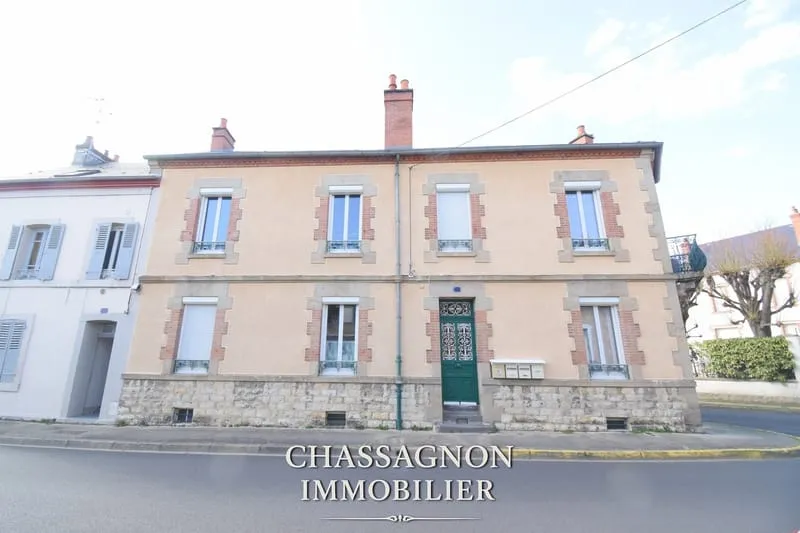 INVESTISSEMENT - Immeuble de rapport - 4 appartements - Moulins - Photo 1