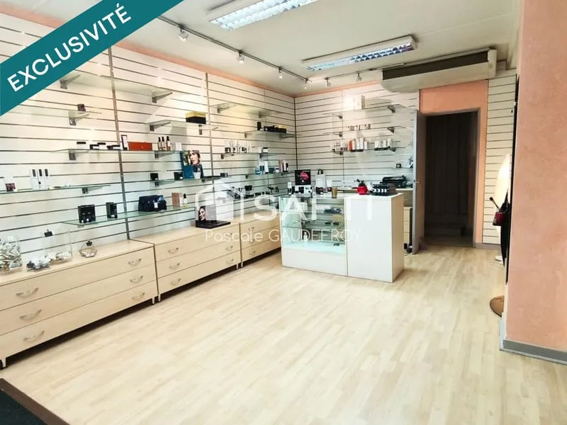 Immeuble 150 m² - Photo 1