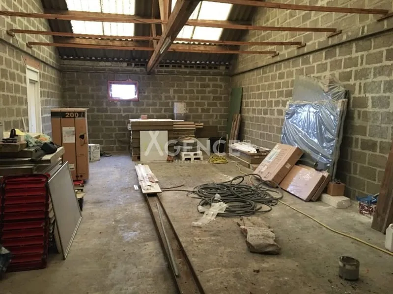 Ensemble immobilier de plus de 400 m² - Photo 1