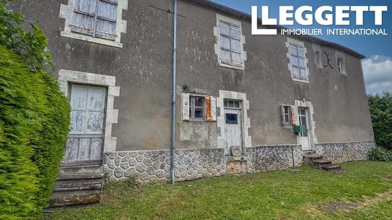 Immeuble à rénover de 220 m² au coeur de Mouilleron-Saint-Germain, fort potentiel d'investissement - Photo 1
