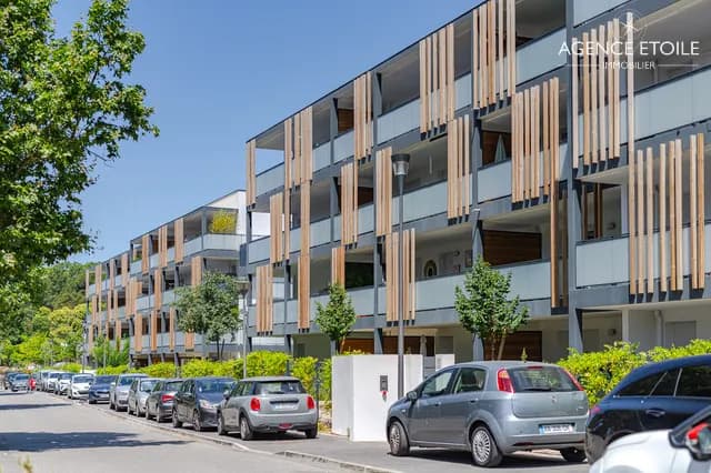 TYPE 3 AVEC DEUX TERRASSE - MEUBLE ET EQUIPEE - IMMEUBLE NEUF - AV. St MENET - RESIDENCE ECLOSE 13011 MARSEIL - Photo 1