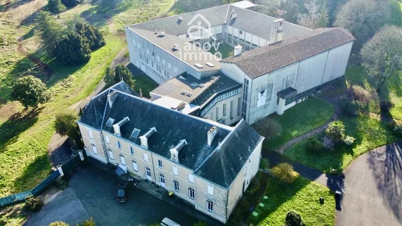 ABBAYE D'EXCEPTION DE 3150 m2 HABITABLES AU POTENTIEL UNIQUE - Photo 1