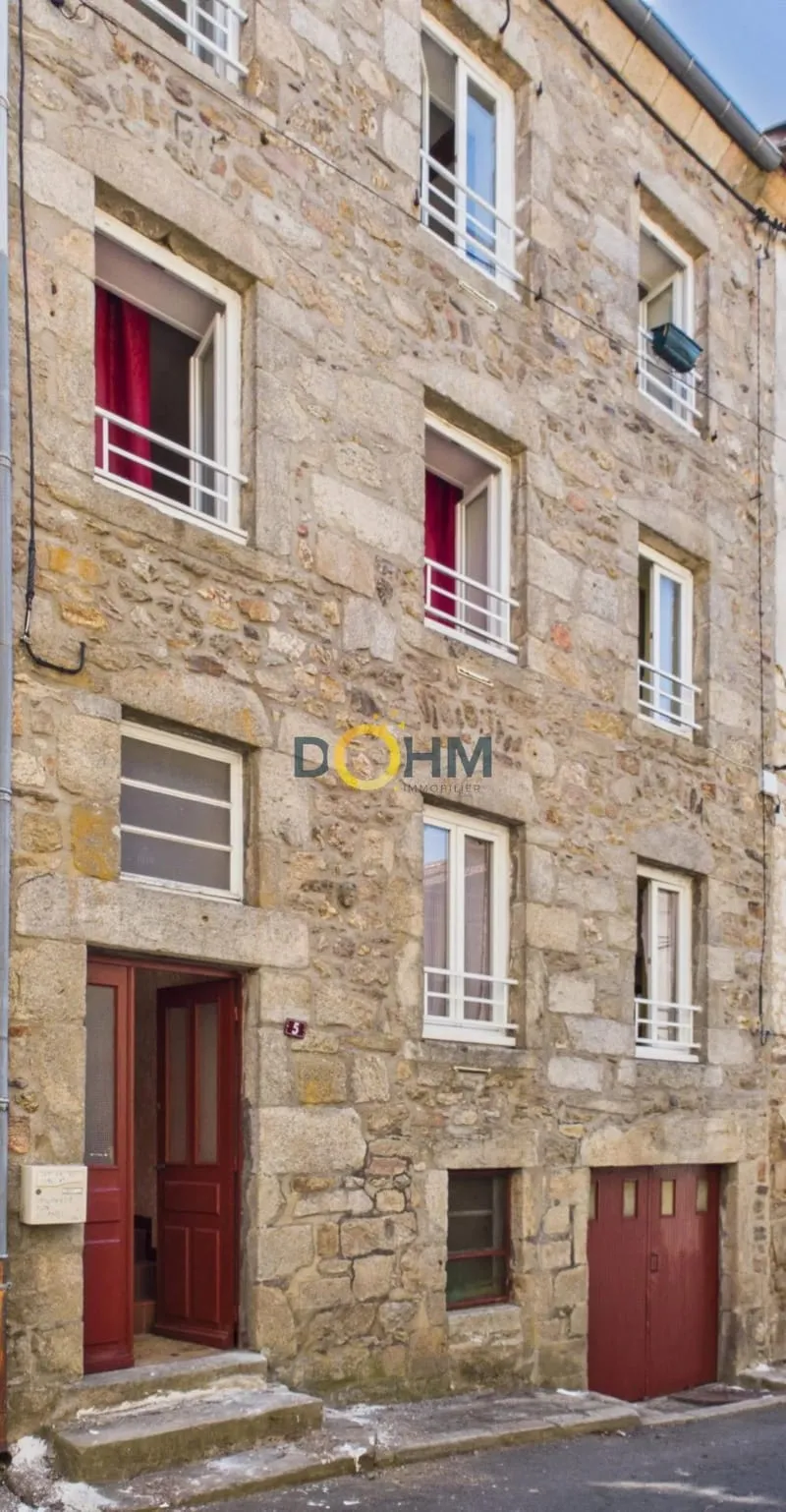 IMMEUBLE AVEC TROIS APPARTEMENTS EN CENTRE BOURG - Photo 1