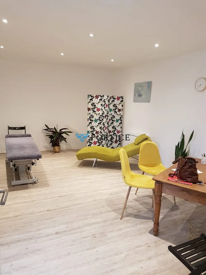 Immeuble de rapport 200 m² - Photo 1
