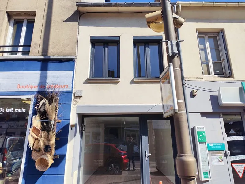 IMMEUBLE 4 LOTS PLEIN CENTRE Bourg-Achard - Photo 1