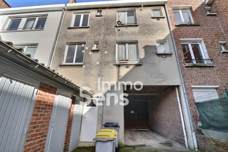 Lomme - Immeuble de rapport loué avec garages et box - Photo 1