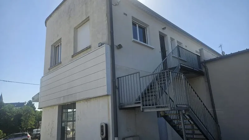 Immeuble de rapport avec local commercial loué Excellent potentiel locatif - Photo 1