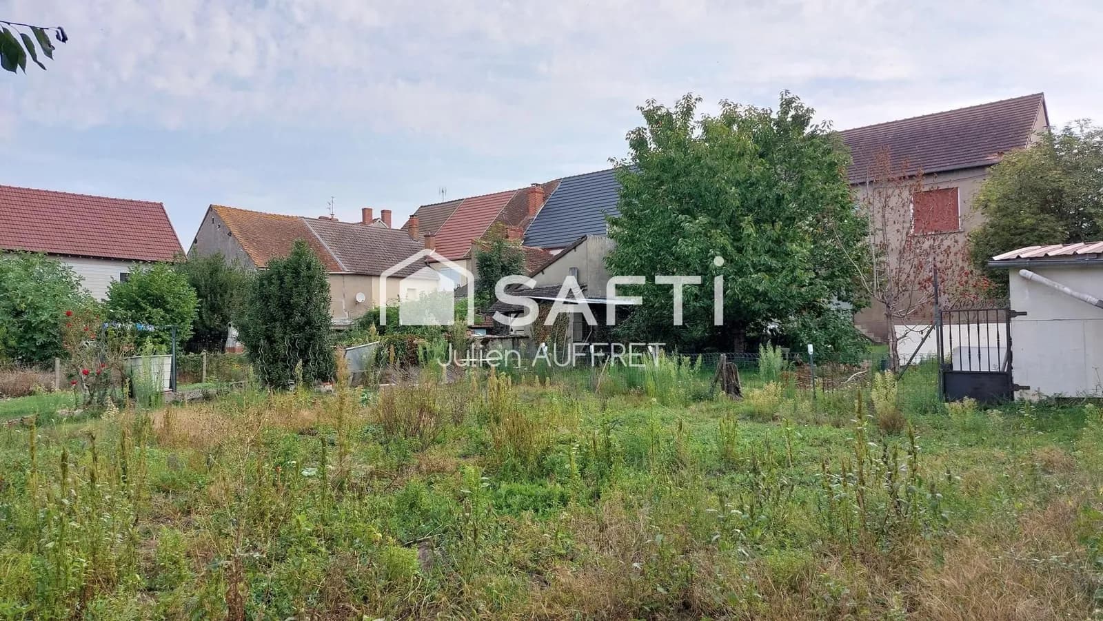 Immeuble 209 m² - Photo 1