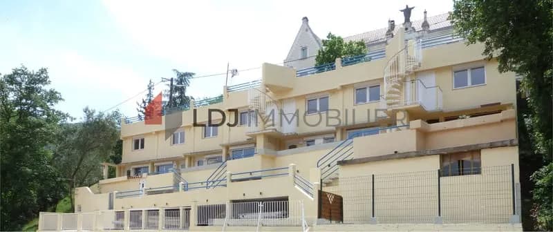 Ensemble immobilier 7 appartements - Photo 1