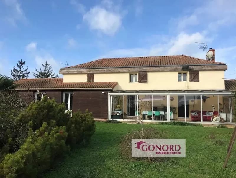 ENSEMBLE IMMOBILIER DE RAPPORT DIVISE EN DEUX APPARTEMENTS MEUBL - Photo 1