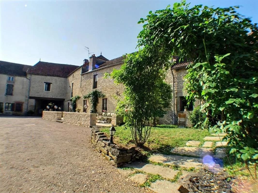 VENTE : ensemble immobilier F11 (589 m²) à BLIGNY SUR OUCHE - Photo 1