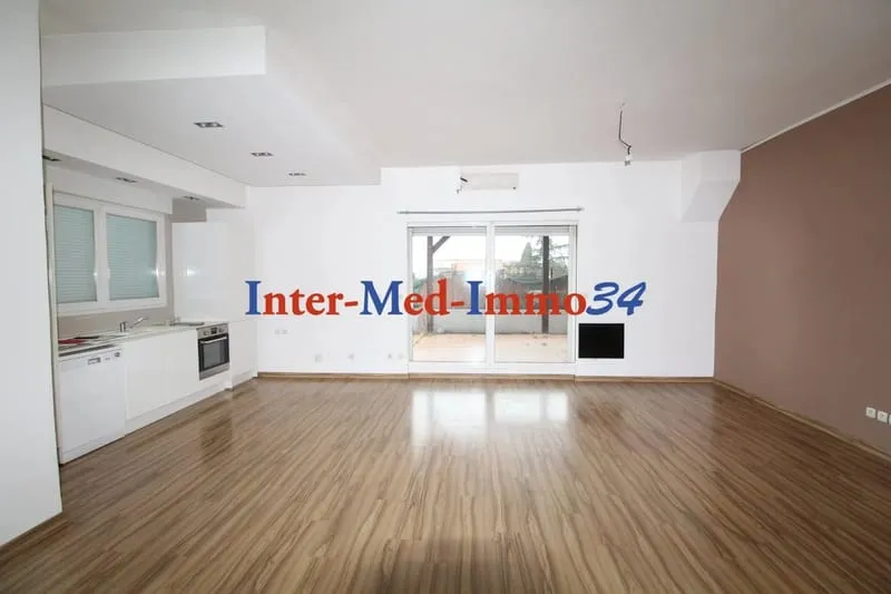 Agde Emplacement commercial de 1er choix Immeuble de rapport com - Photo 1