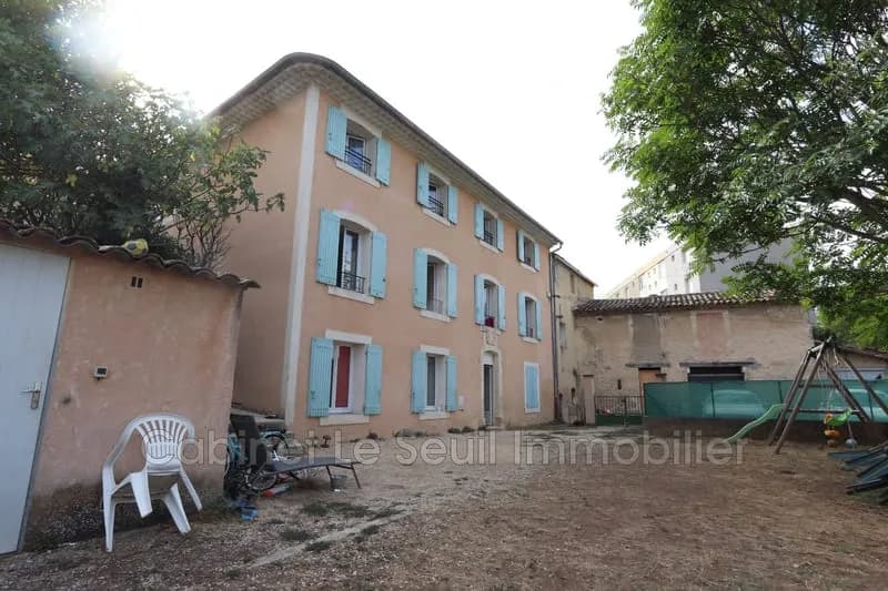 Immeuble 10 pièces 216 m² - Photo 1