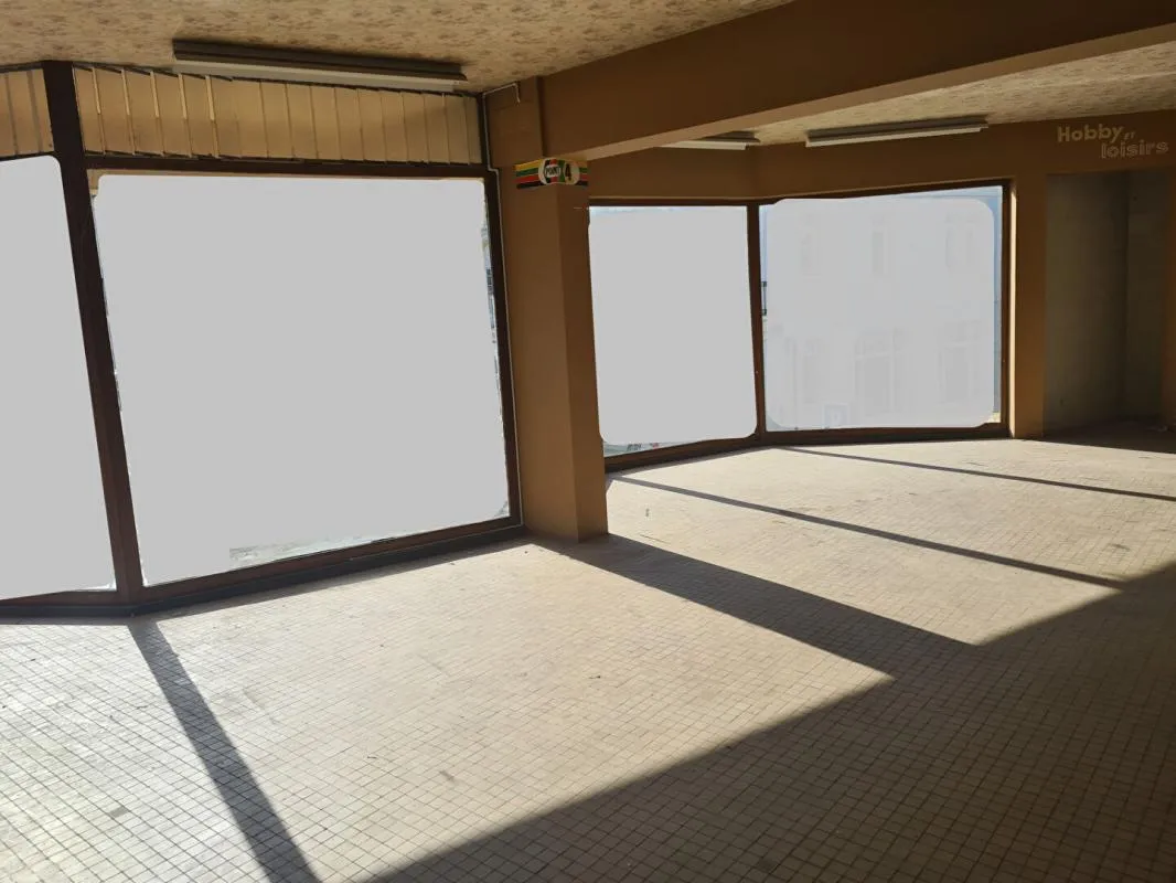 Mont de Marsan centre - Immeuble 1200m² à réhabiliter en logements ou à exploiter en locaux professionnels - Photo 1