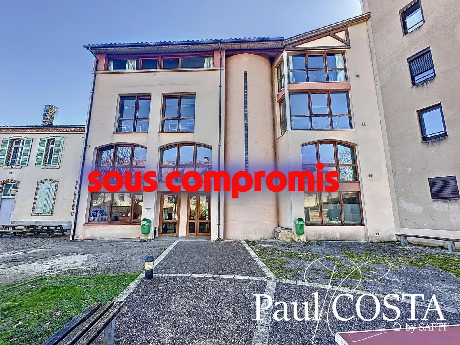 Rare, immeuble de 715 m2 au centre ville ( idéal investisseurs appartements ou bureaux ) - Photo 1