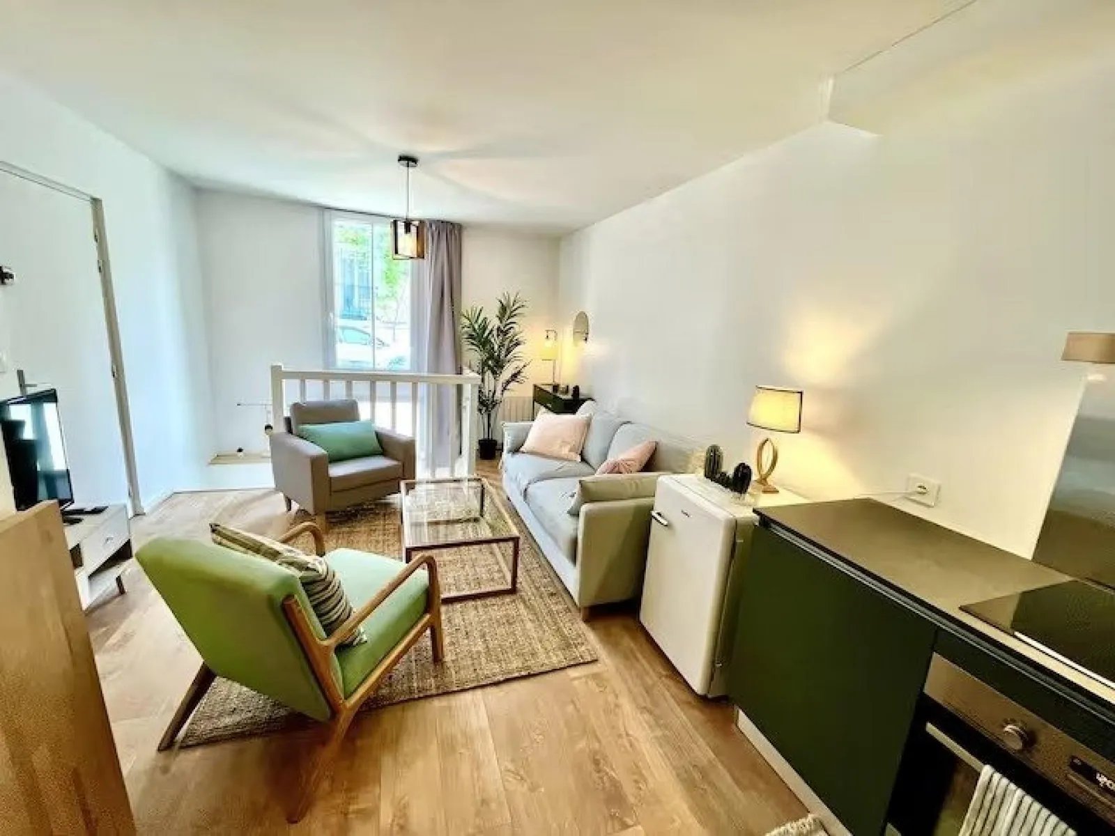 Immeuble de rapport - 5 appartements meublés - Bordeaux Nansouty - Photo 1