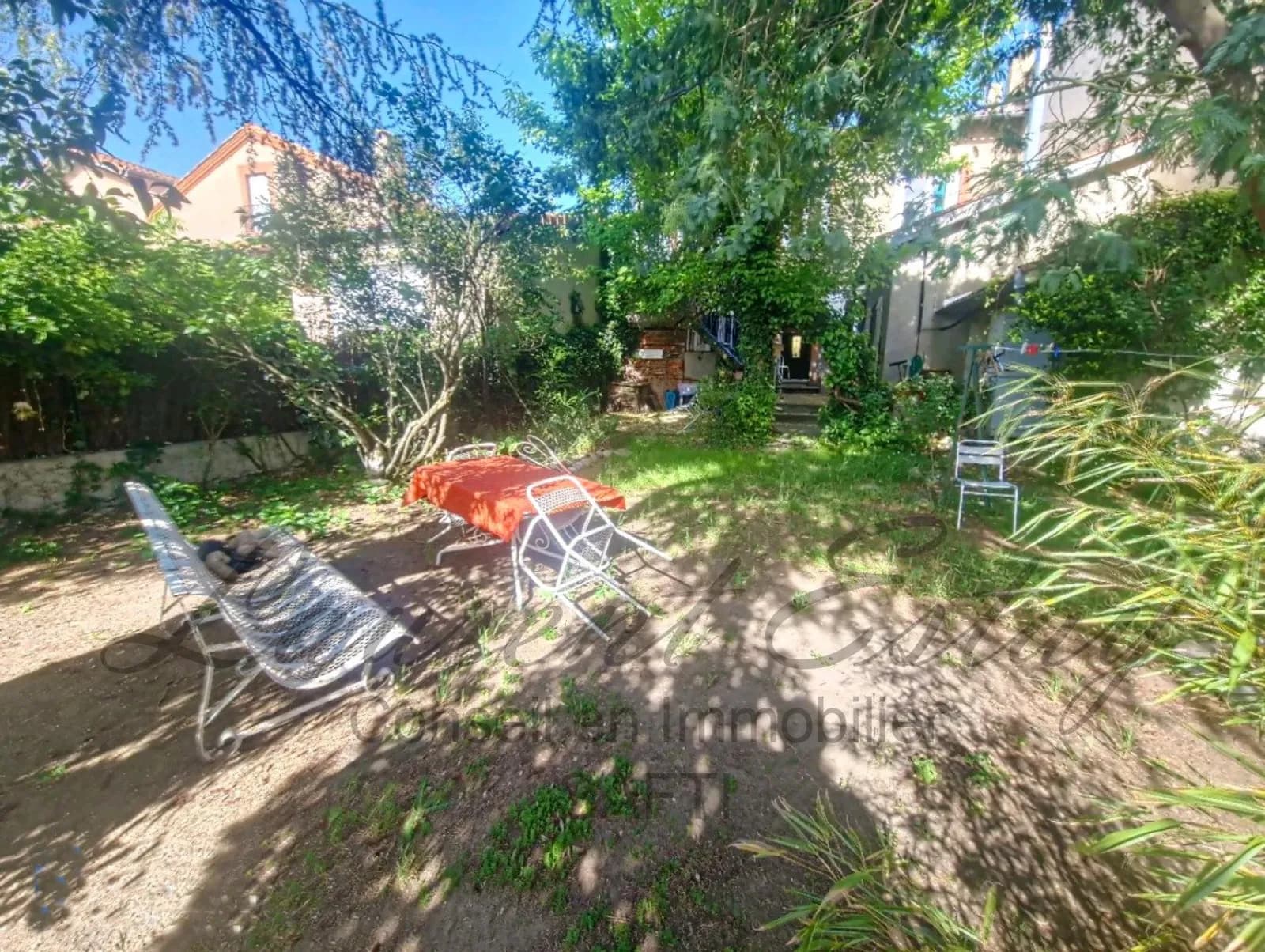 Immeuble de rapport 3 lots, 170m²,jardin+ terrasse - Photo 1