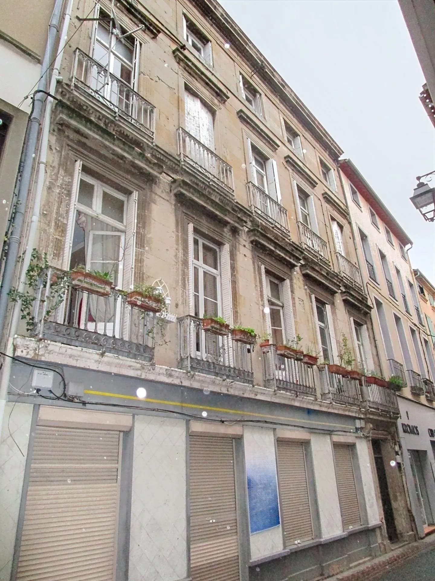 IMMEUBLE DE RAPPORT CENTRE VILLE - Photo 1