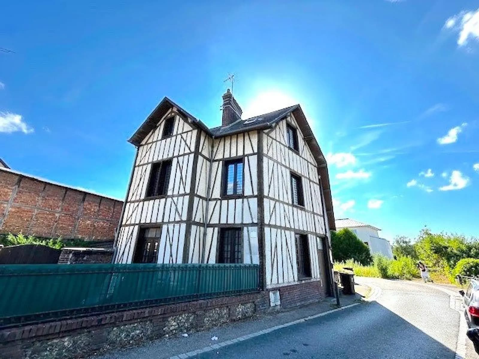 IMMEUBLE DE RAPPORT - Photo 1