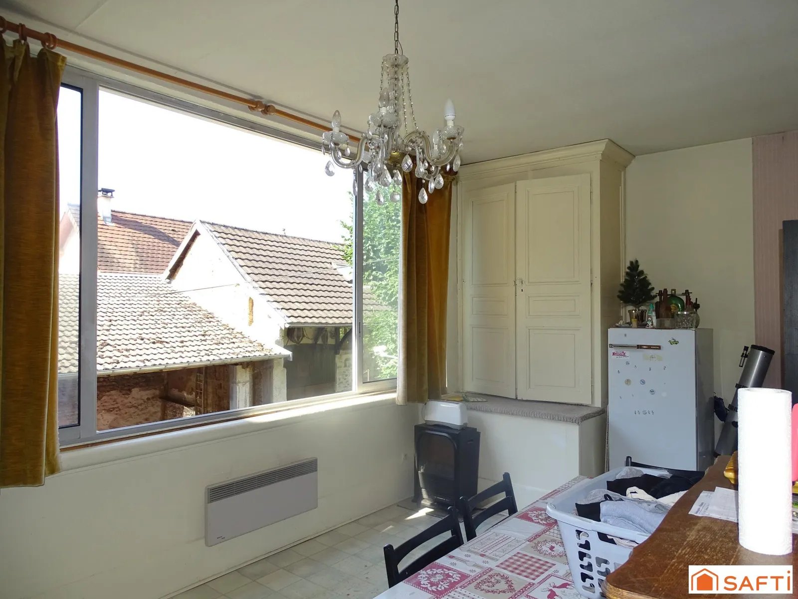 Immeuble avec locaux commerciaux - Photo 1