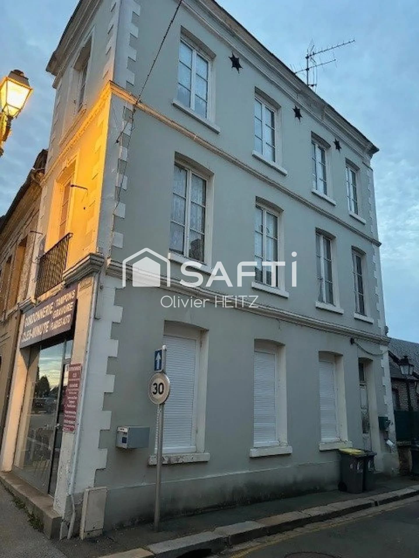En exclusivité Immeuble en centre ville - Photo 1