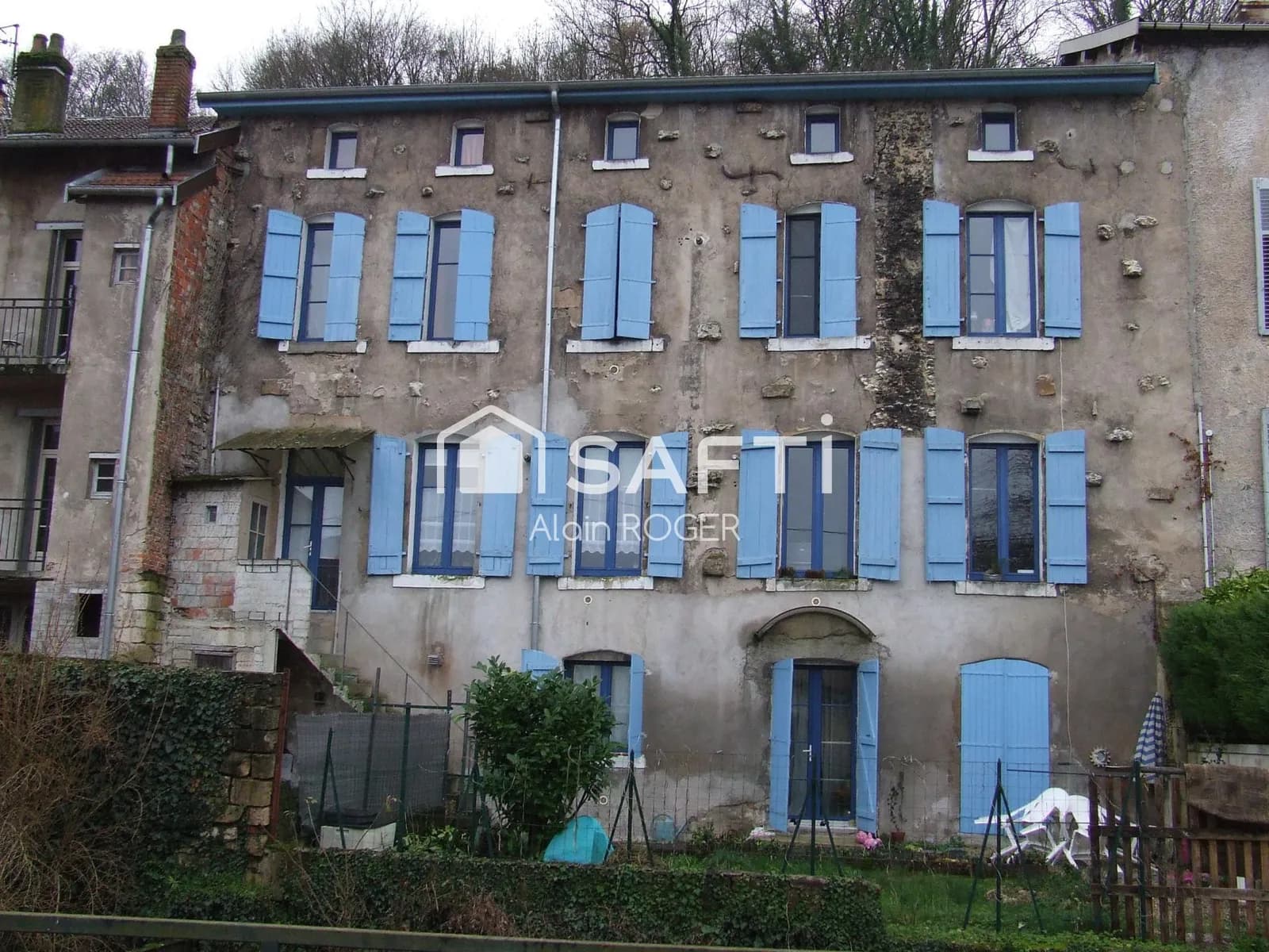 IMMEUBLE de RAPPORT, composé de 5 appartements loués ! - Photo 1