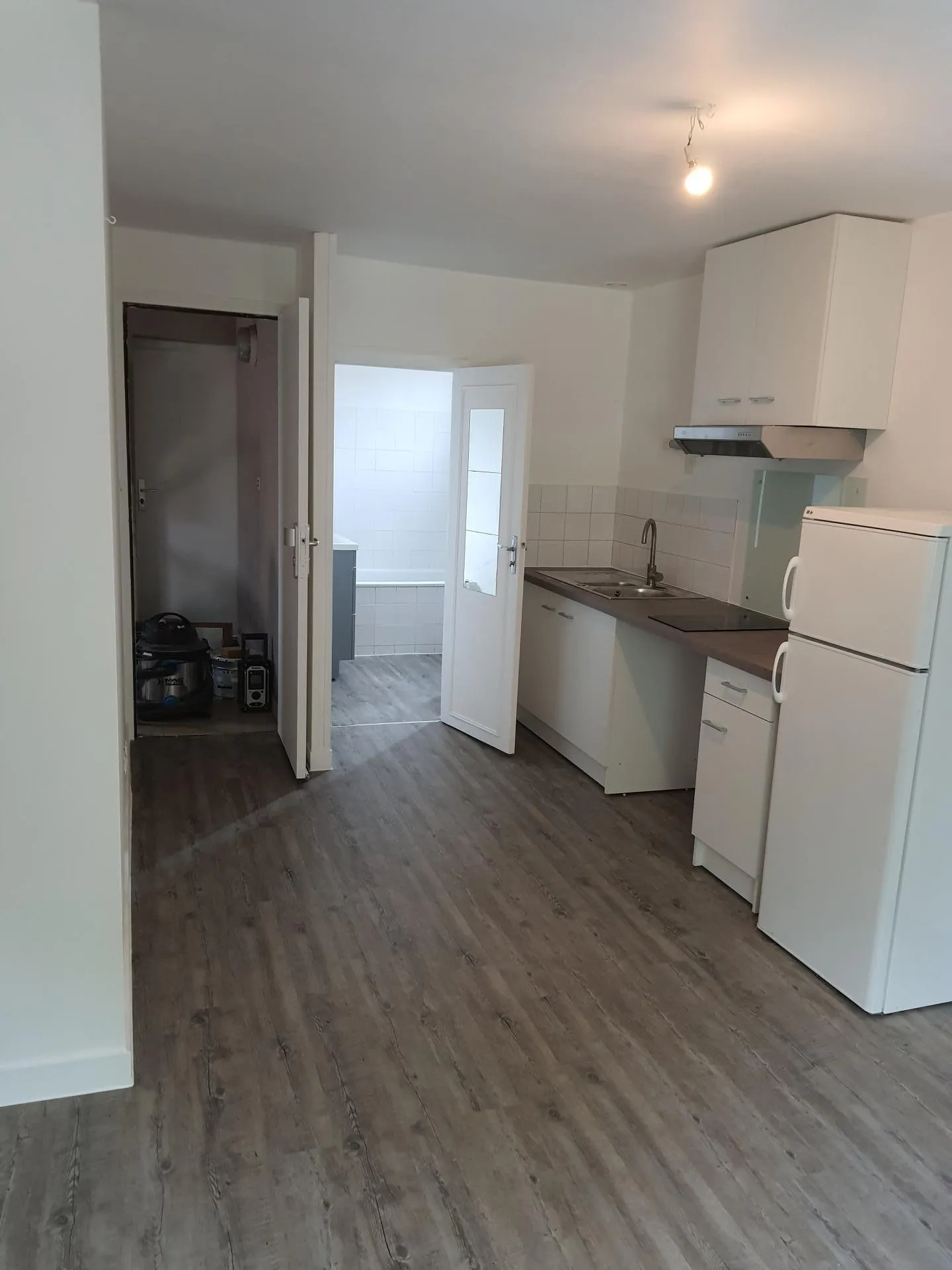 Immeuble, 4 appartements, 1 local commercial. - Photo 1