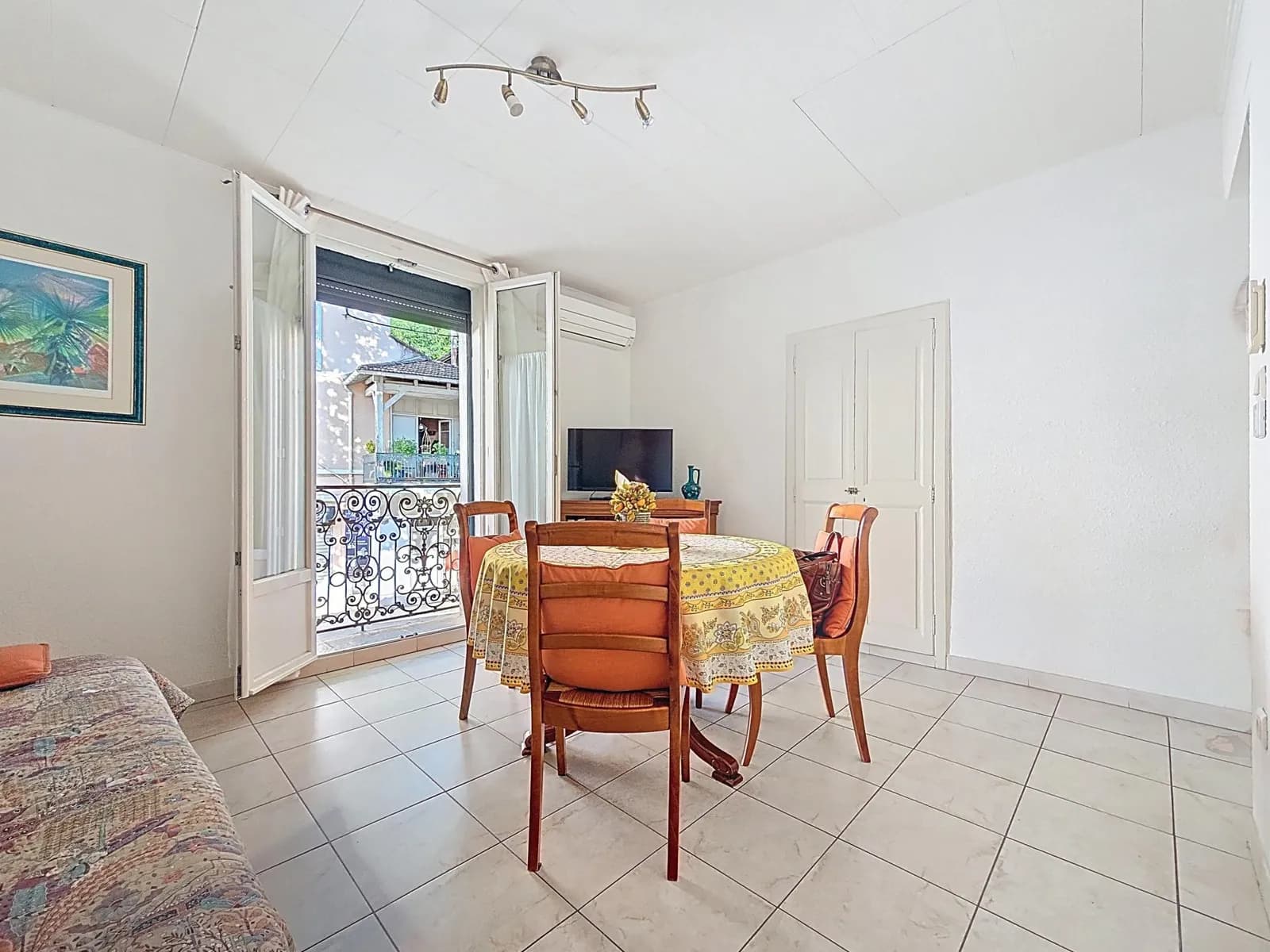 Ensemble immobilier idéalement situé en coeur de ville - Lamalou-les-Bains (34240) - Photo 1