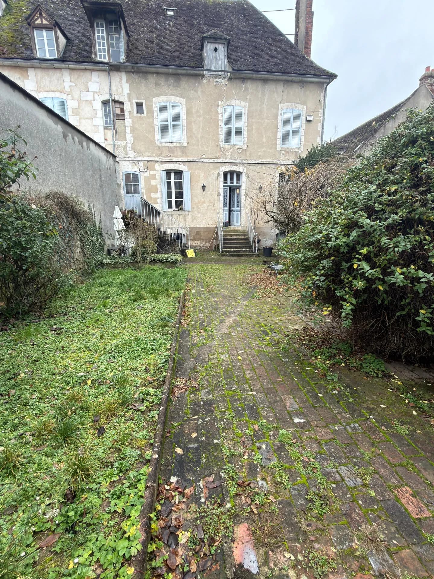 Immeuble - Photo 1