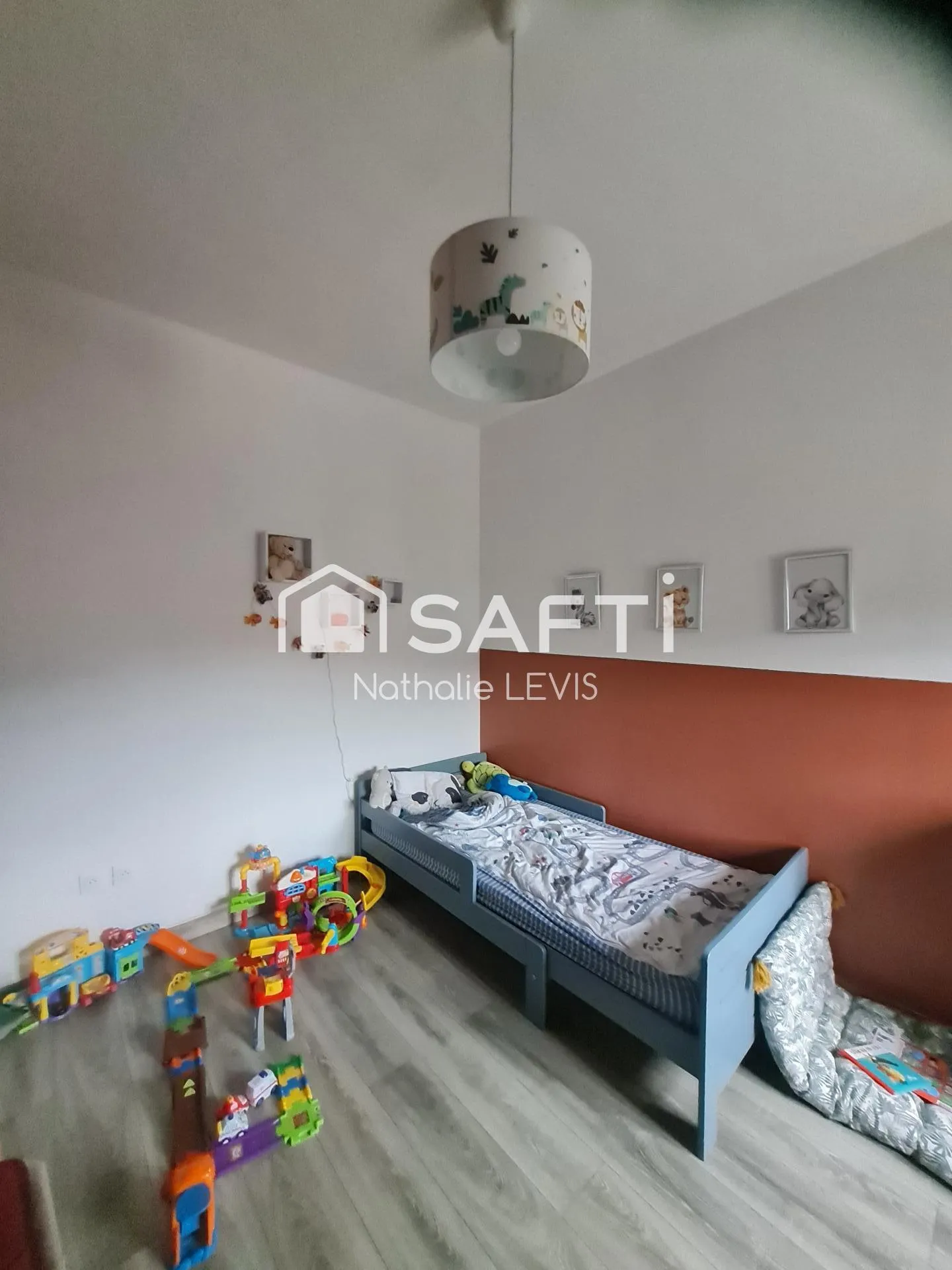 Proche de LENS, immeuble mixte rénové avec une habitation et un local commercial en activité - Photo 1