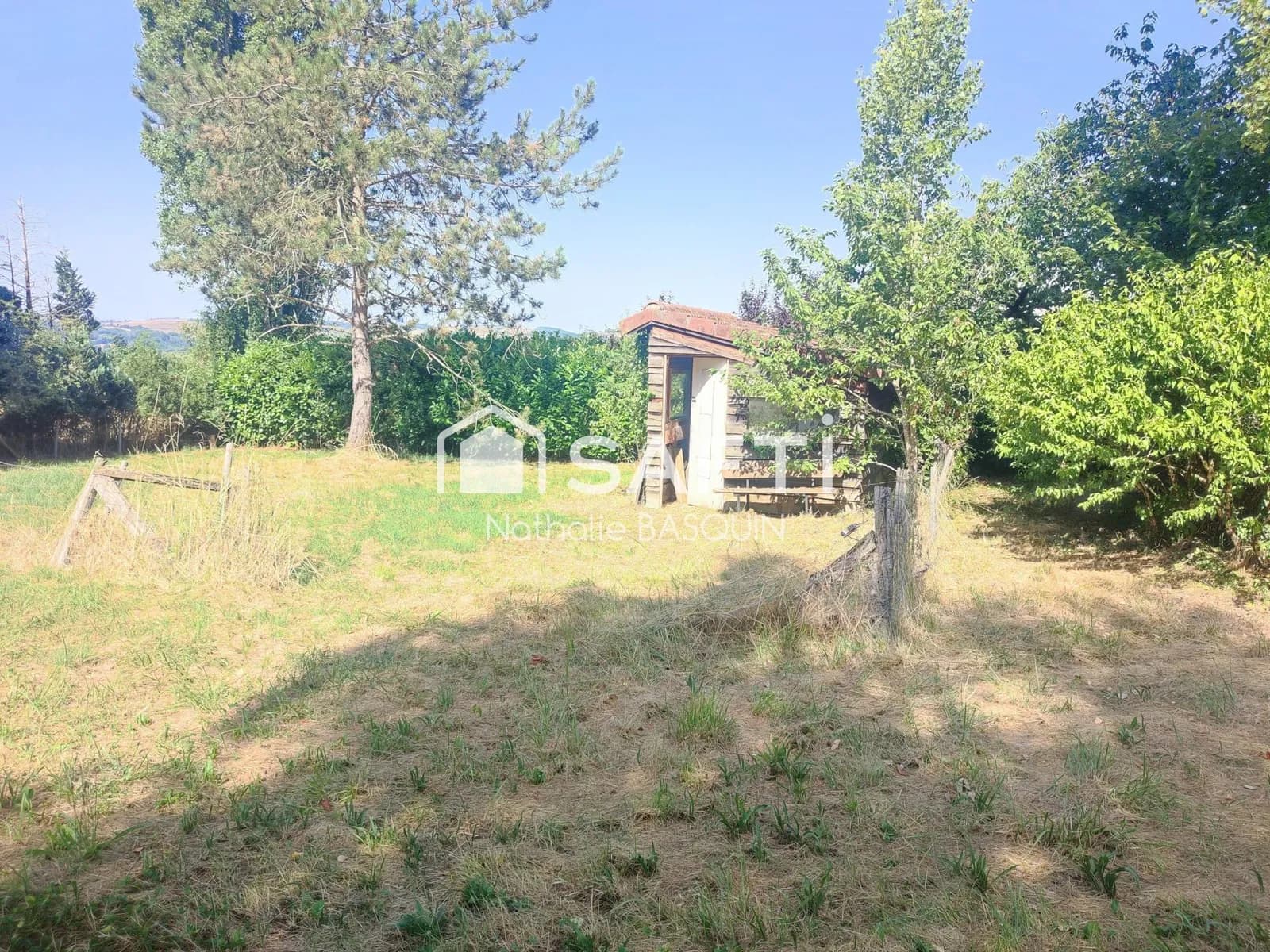 Garage atelier au calme idéal pour projet construction - Photo 1