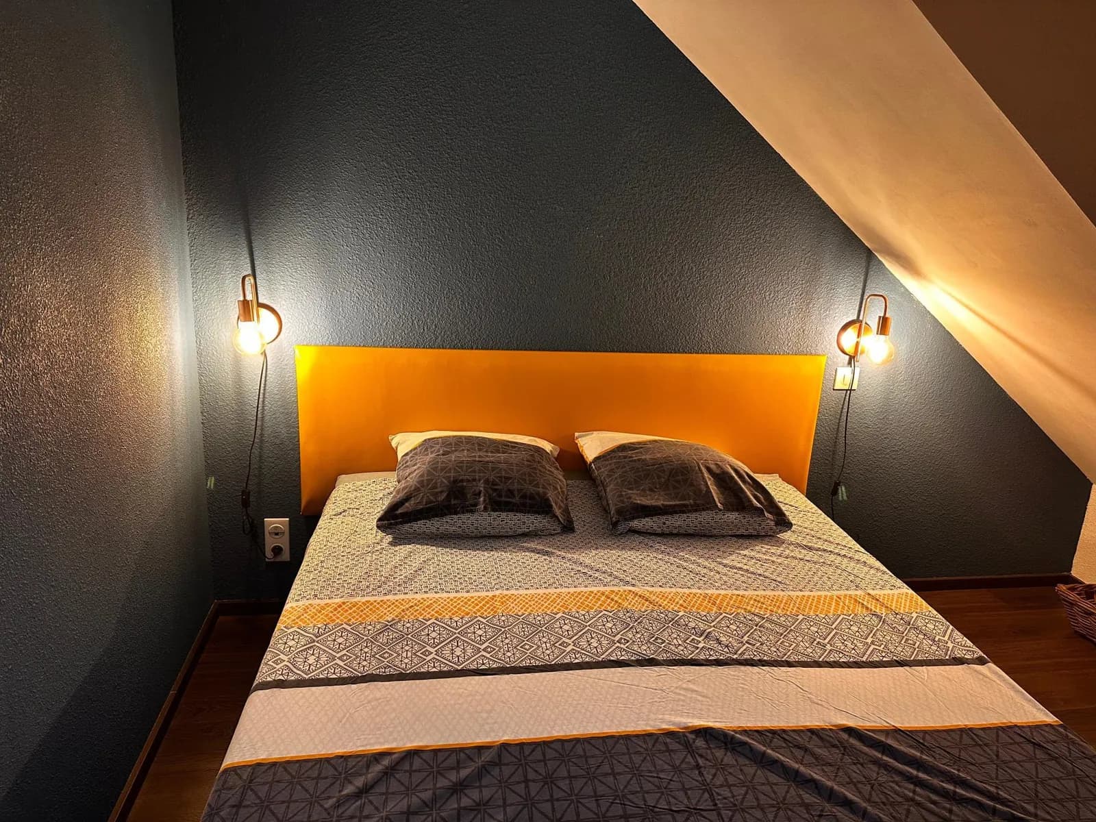 IMMEUBLE DE 3 APPARTEMENTS ENTIERMENT REHABILITE EN 2014 - Photo 1