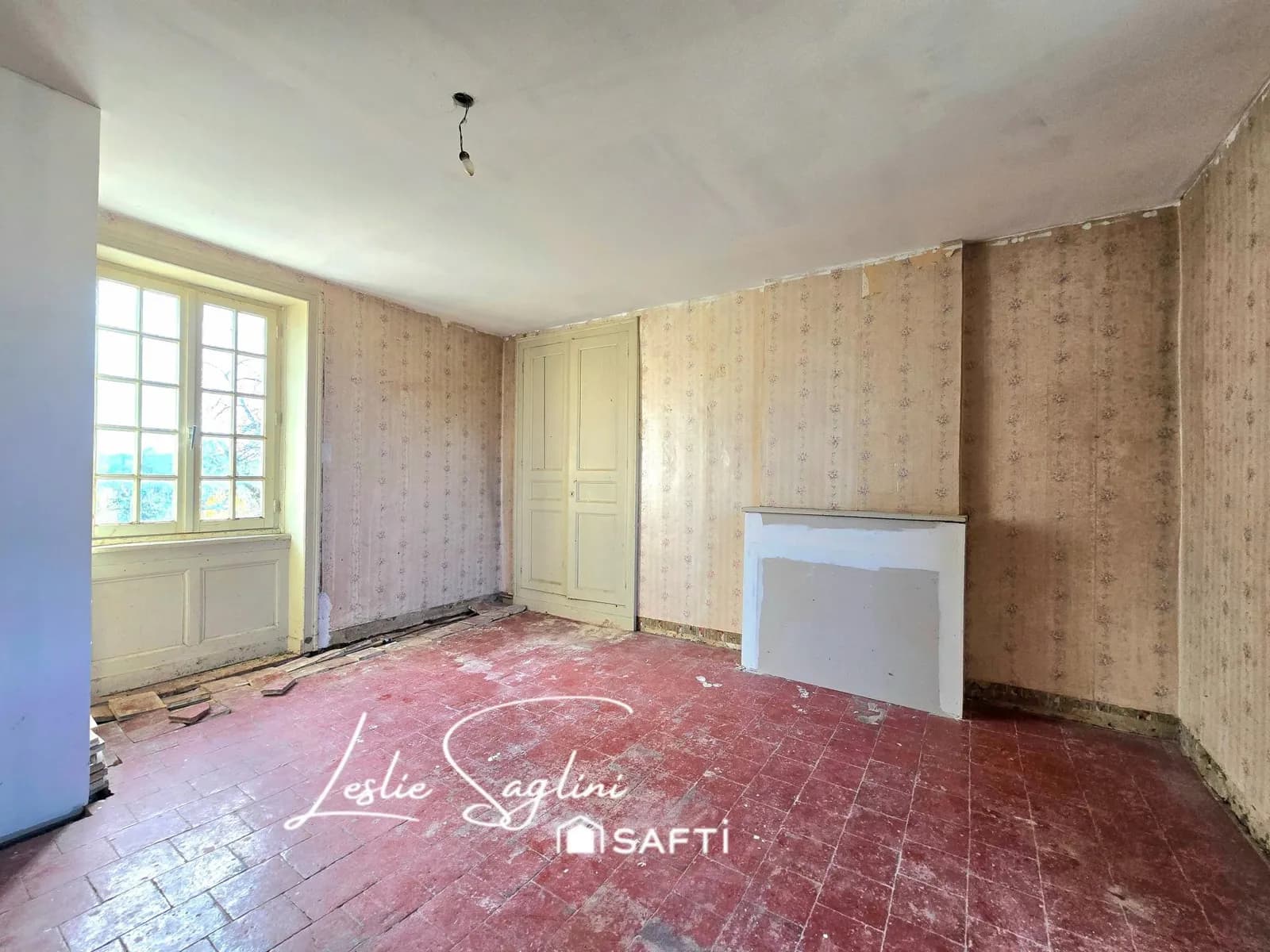 Bel ensemble immobilier à rénover - Photo 1
