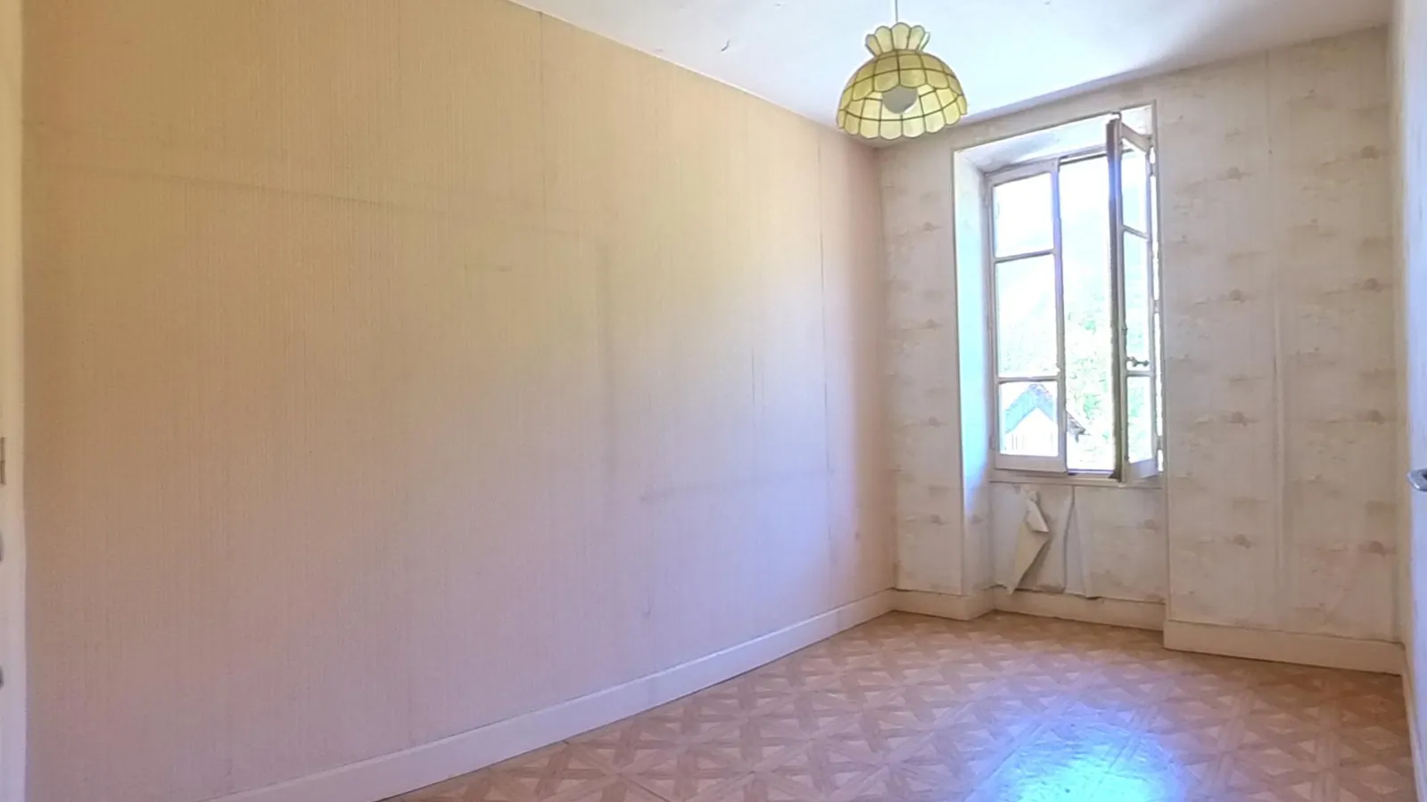 Ensemble immobilier avec un fort potentiel - Photo 1