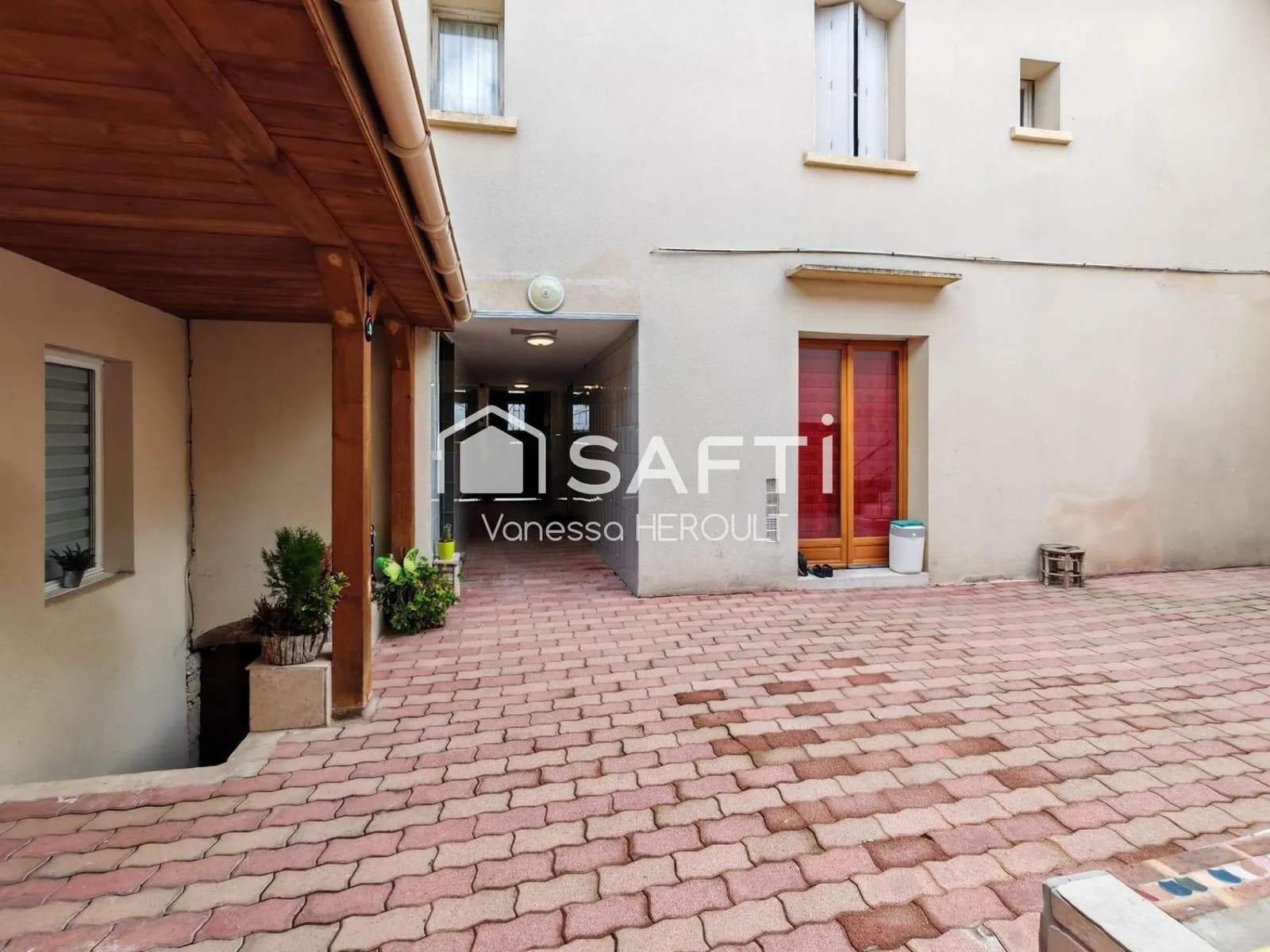 Immeuble, clefs en main! - Photo 1