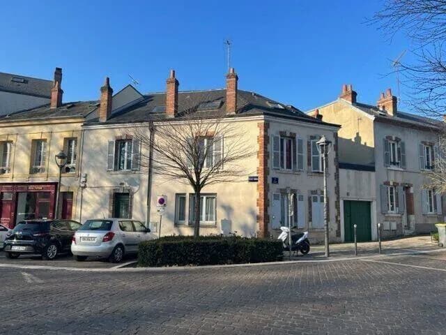 Immeuble 130 m² - Photo 1