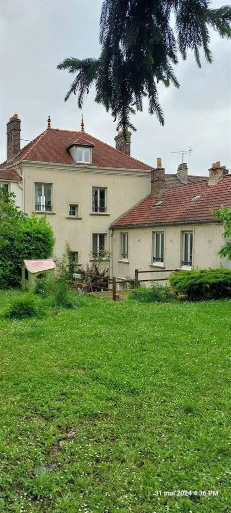 Immeuble 214 m² - Photo 1