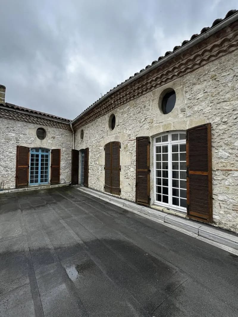 Immeuble 336 m² - Photo 1