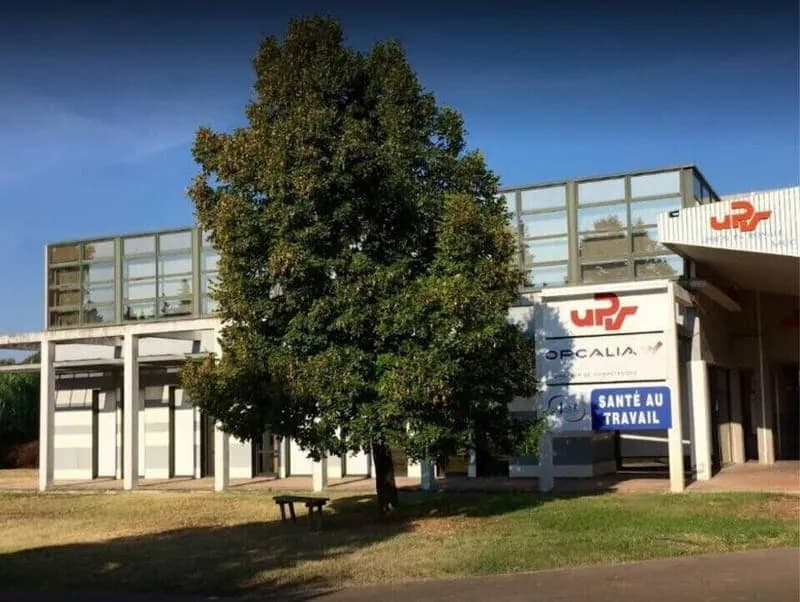 Immeuble de rapport 250 m² - Photo 1