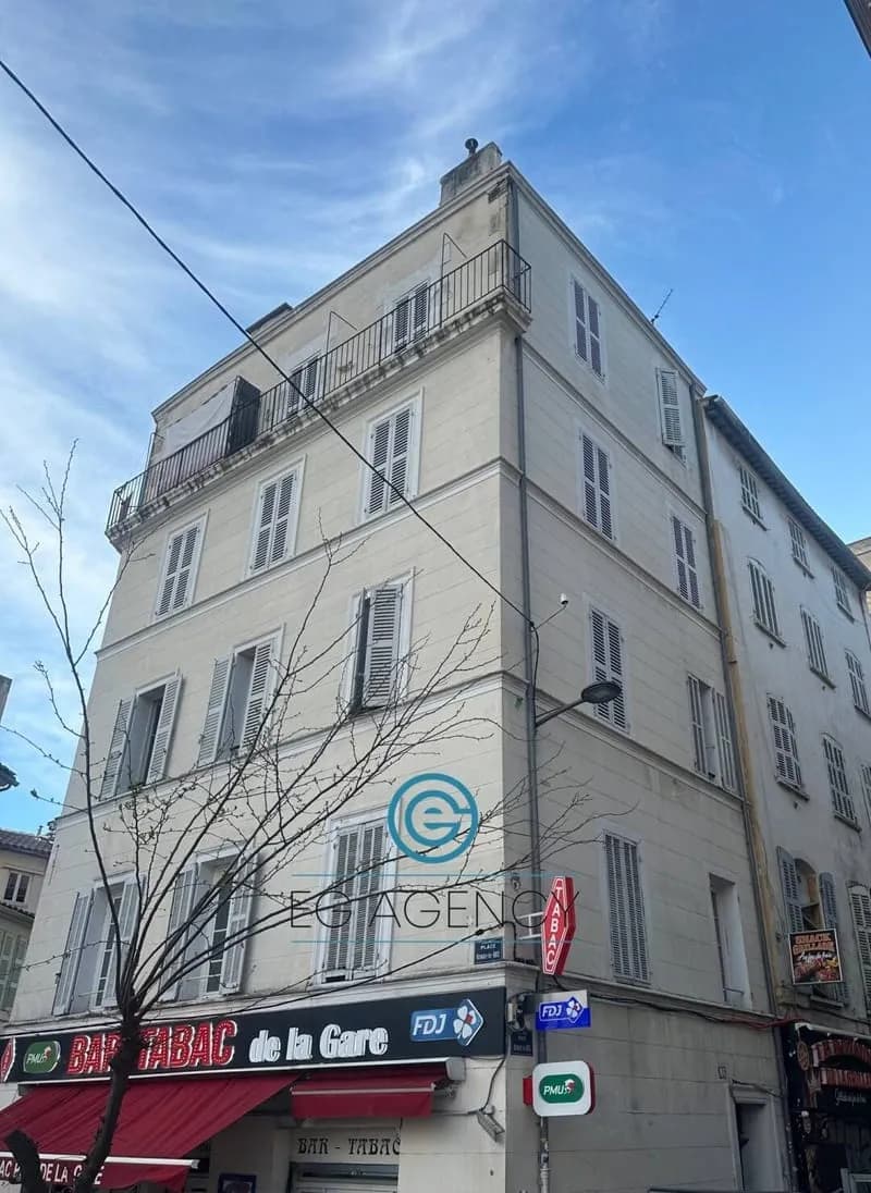 Immeuble 176 m² - Photo 1