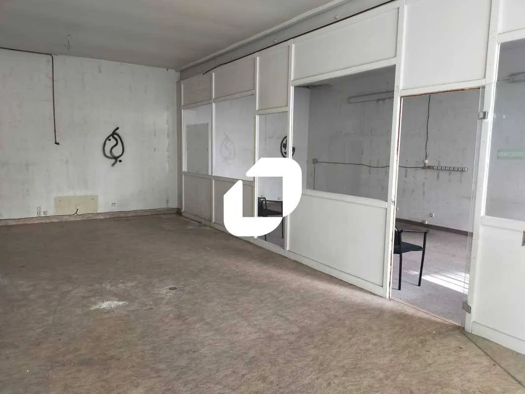 Immeuble 170 m² - Photo 1