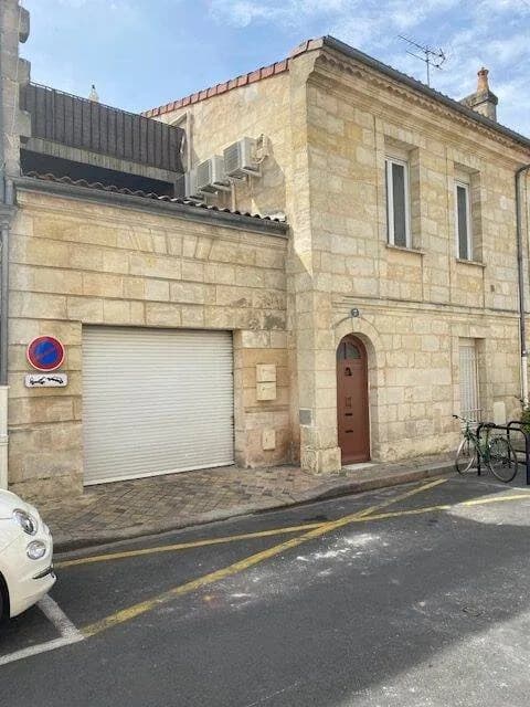 Immeuble 107 m² - Photo 1
