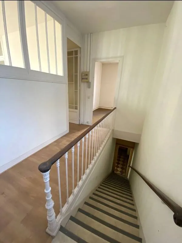 Immeuble 185 m² - Photo 1