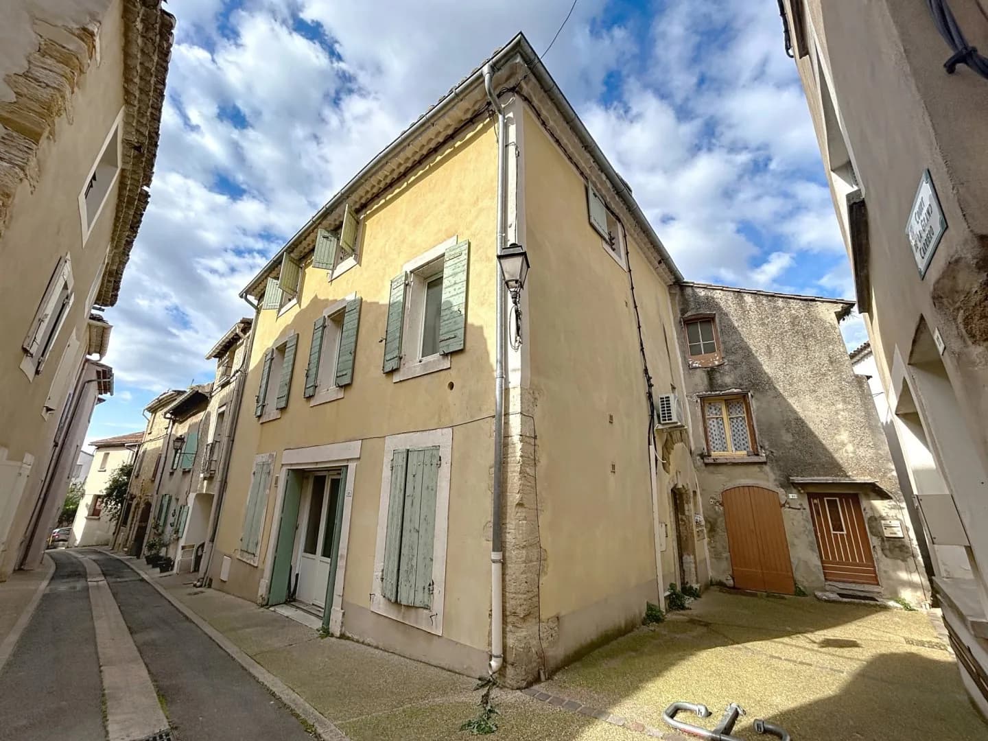 Immeuble 147 m² - Photo 1