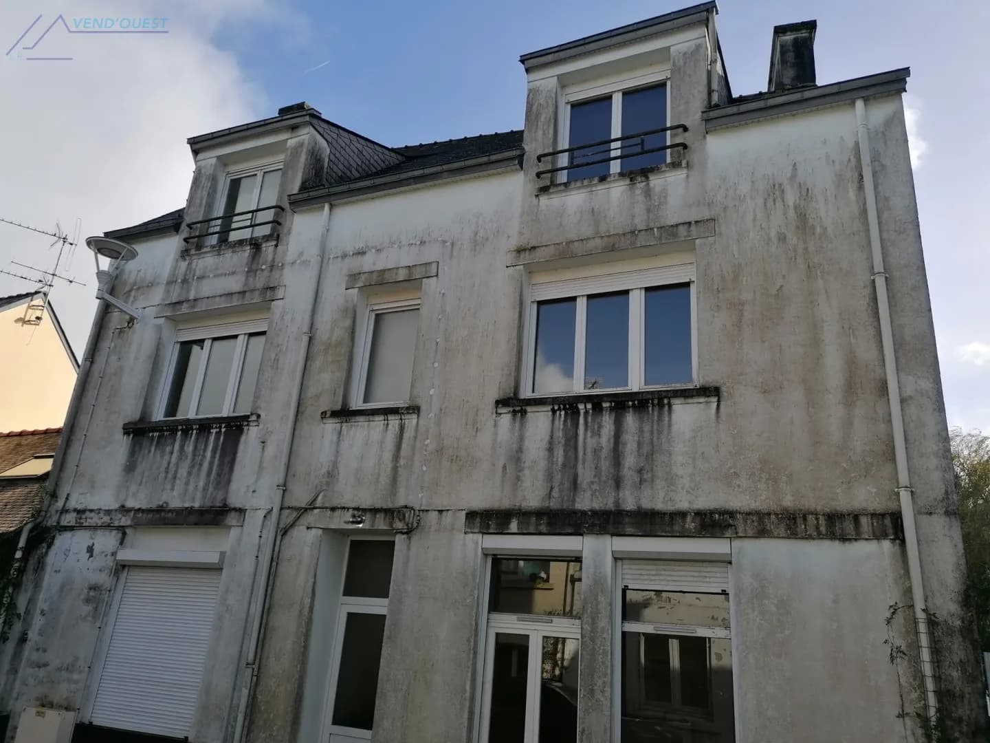 Immeuble 140 m² - Photo 1
