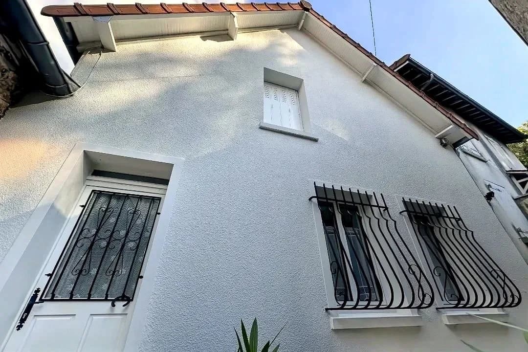 Immeuble 120 m² - Photo 1
