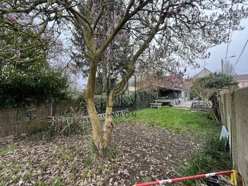 Immeuble de rapport 235 m² - Photo 1
